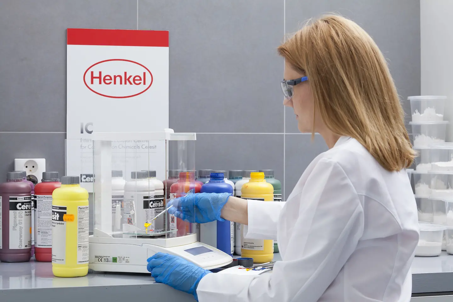 Staporkow Henkel Lab