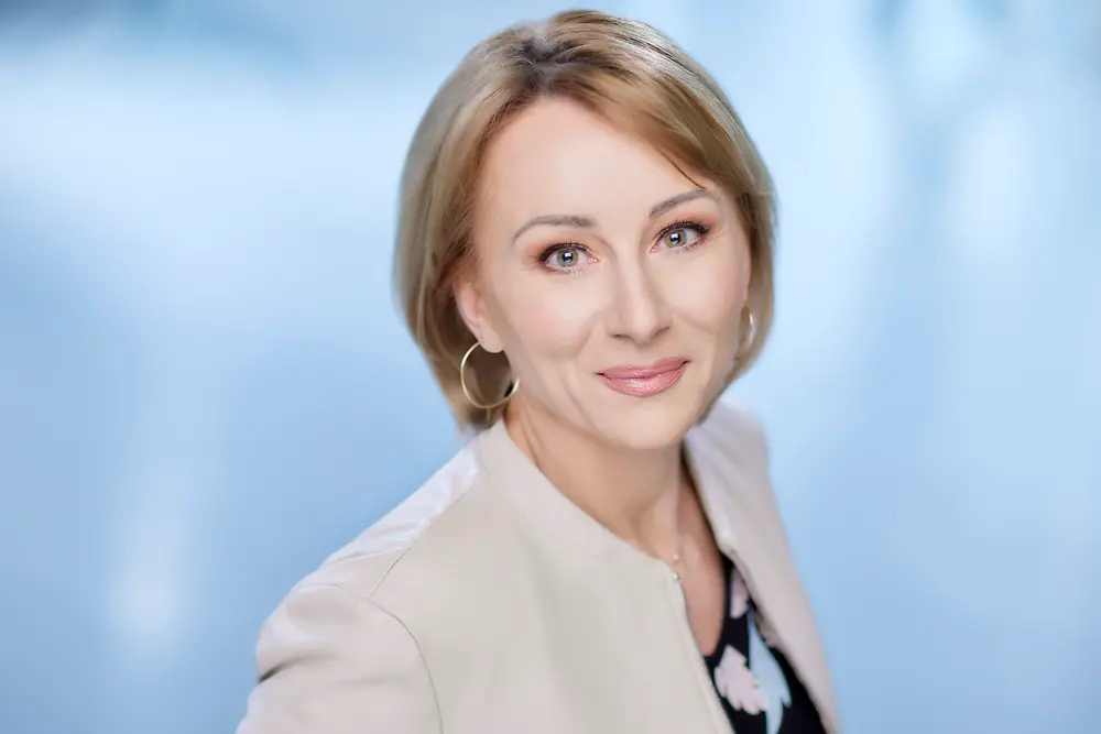 
Karolina Szmidt
Dyrektor Personalna